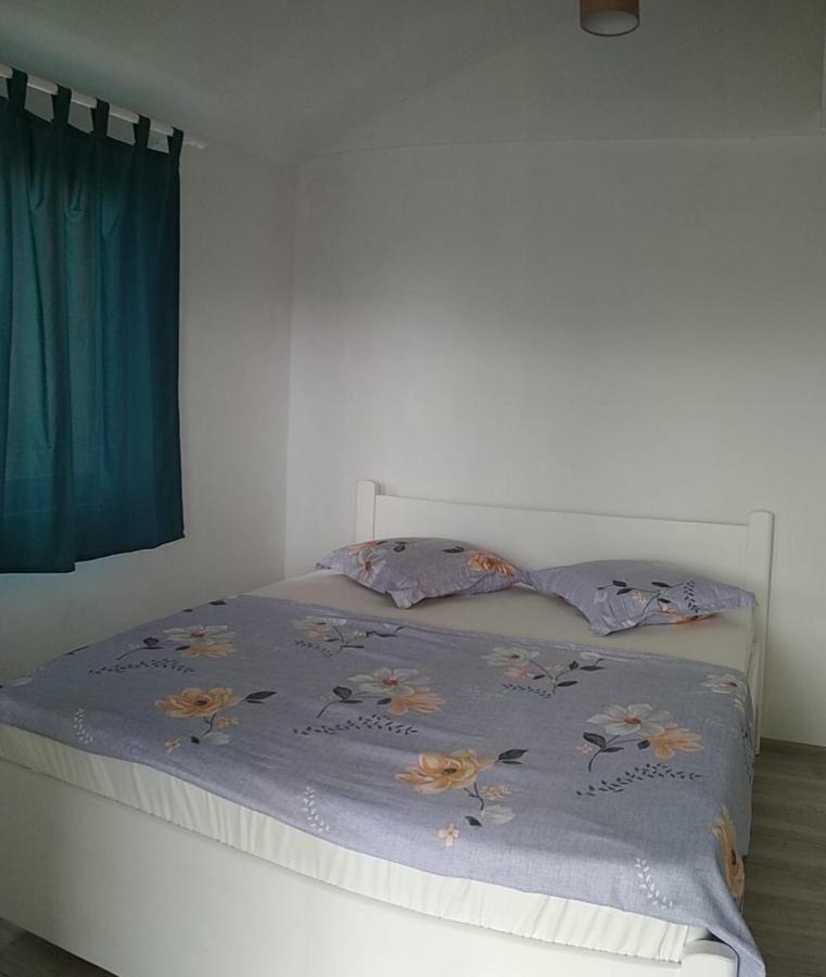 Hotel Casuta Teo Ocna Sibiului Esterno foto